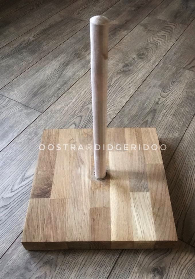 Didgeridoo standaard voor 1 didge - €. 60,00
Naar wens uit te breiden voor meerdere didgeridoo's - prijs op aanvraag.