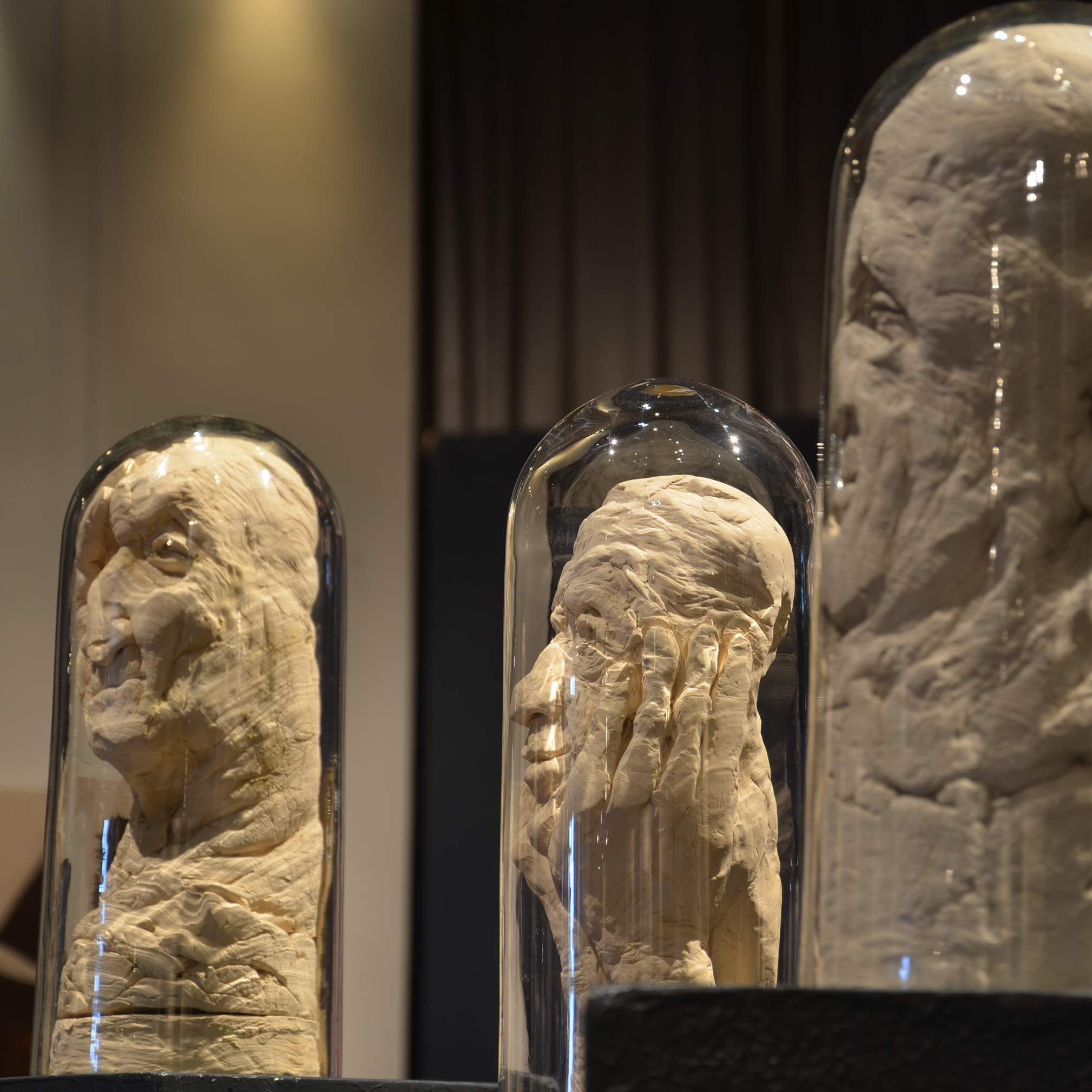 Luc Peiffer, Alte Kopfstücke, sculptures