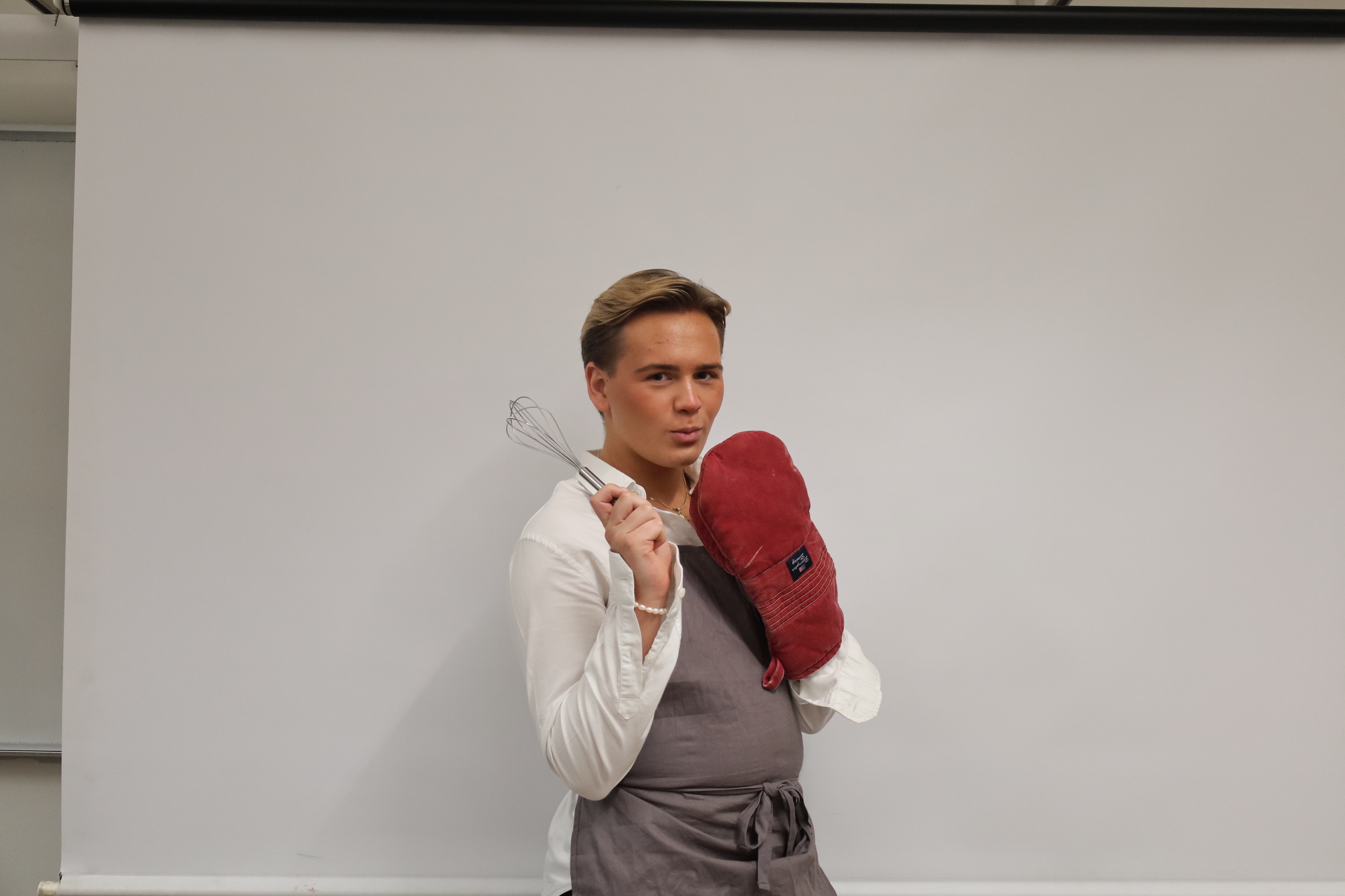 Minister: Philip Sandek