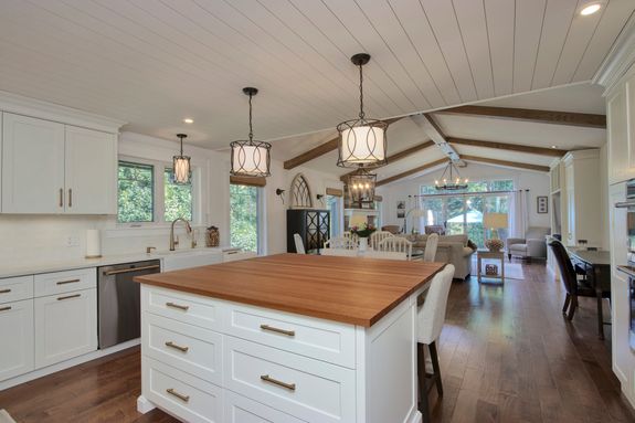 126 Devon St Stratford ON N5A-print-014-011-Kitchen-4200x2800-300dpi