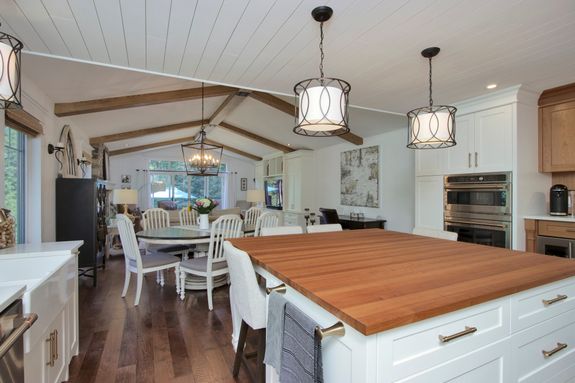 126 Devon St Stratford ON N5A-print-015-017-Kitchen-4200x2800-300dpi