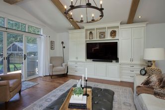 126 Devon St Stratford ON N5A-print-028-020-Family Room-4200x2800-300d