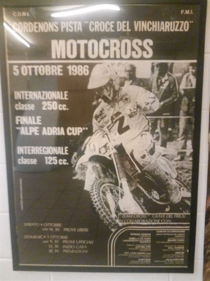 Un manifesto di gara del 1985. Gara Internazionale e finale dell'Alpe Adria Cup