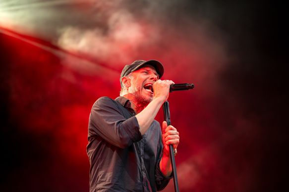 PLeth Shooting Koncert Magtens korridorer