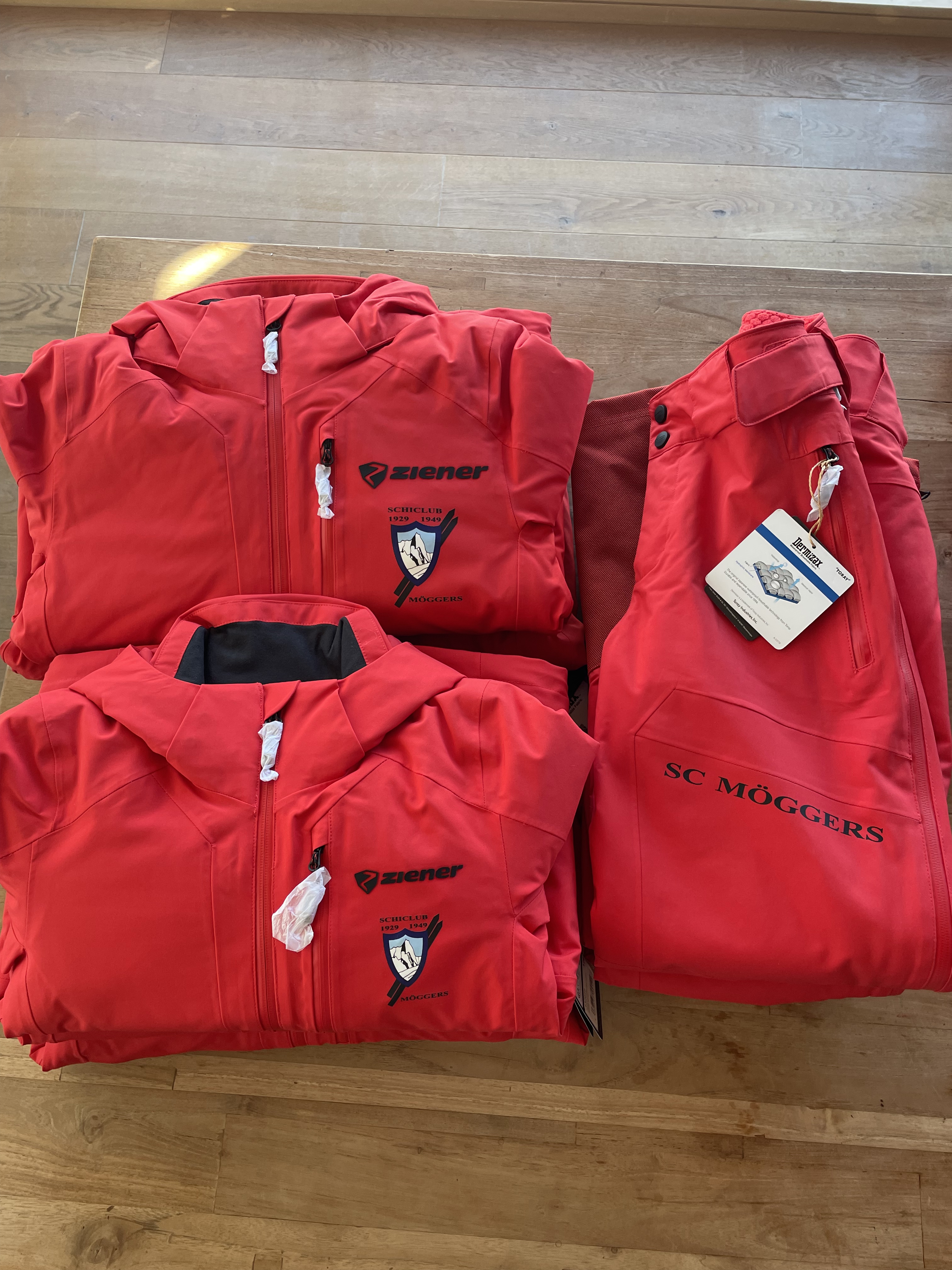 Winterkleidung für Schiverein Möggers