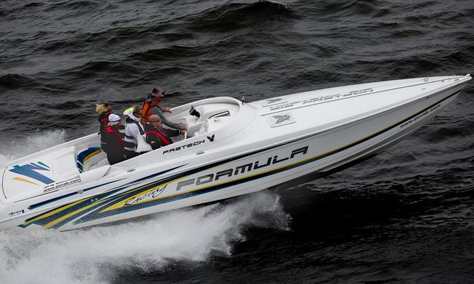 15. MASTER BOAT