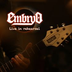Embryo :  Live in rehearsal