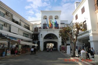 19.3.Nerja111024x683