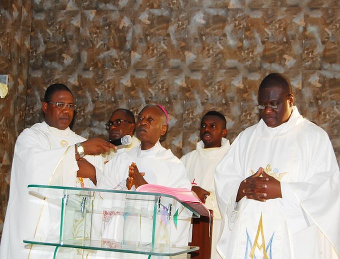 fonte: https://www.consolersofchrist.com/        Bispo Ayo Maria Atoyeb