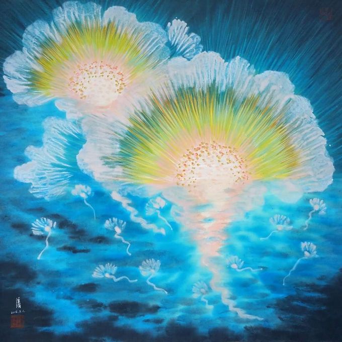 《优昙婆罗花》：优昙婆罗花为祥瑞灵异之所感，乃天花，为世间所无，以大福德力故，感得此花出现，得见者吉祥如意。