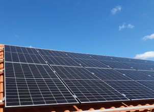 Trina Solar TSM 415 Module auf Ziegeldach