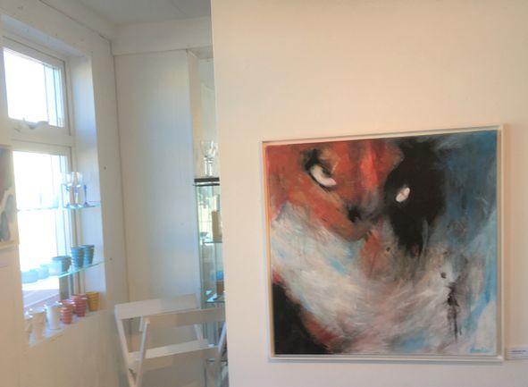 Q´ente Atelje - Eva Wirén KRAFTDJUR 80x80 2018 på vägg