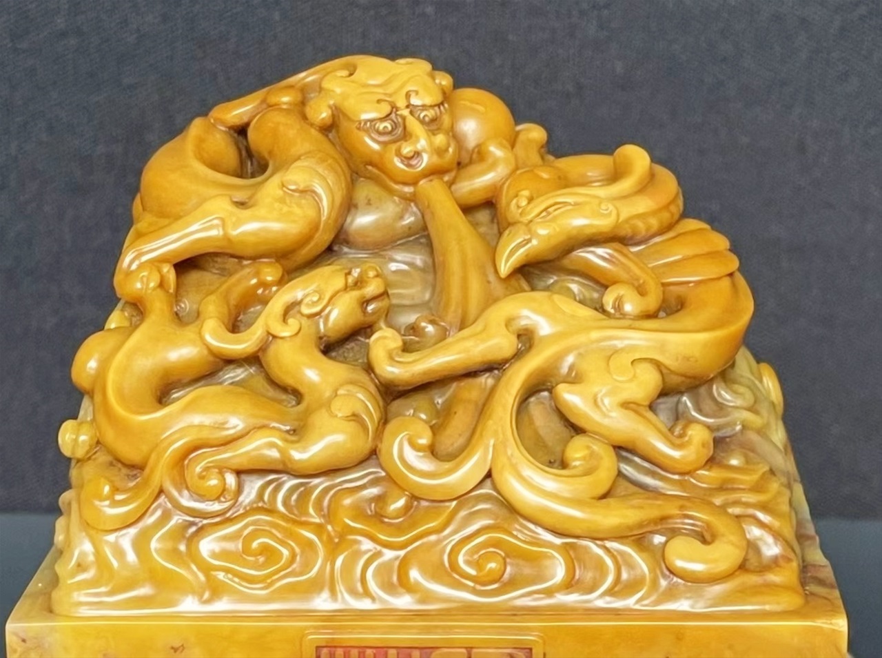 103貔貅　瑞獣　ラオス石　田黄　印材　印石　落款　雅号　美品