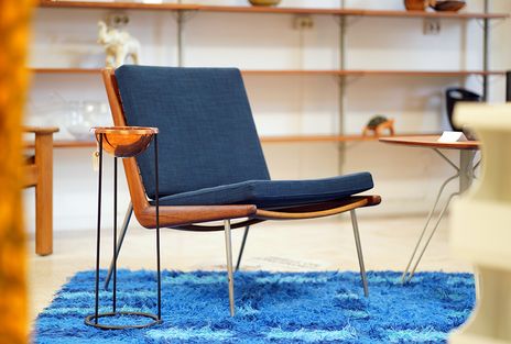 Boomerang-chair