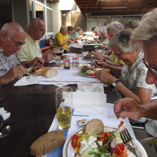 barbecue2022-aantafel