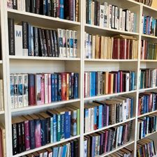 BIBLIOTEK