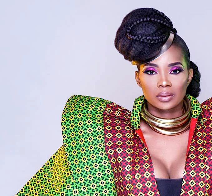 L'artiste musicienne de Bikutsi Lady Ponce