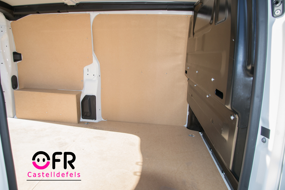 Toyota Proace, panelado interior