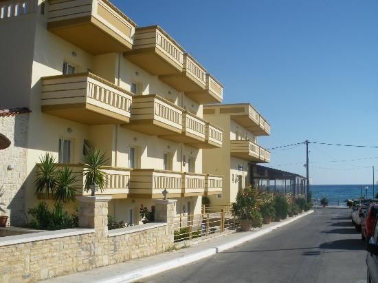 De sfeer van Thessaloniki opsnuiven maar geen zin in een lange vlucht, kom dan lekker dineren bij Restaurant Saloniki