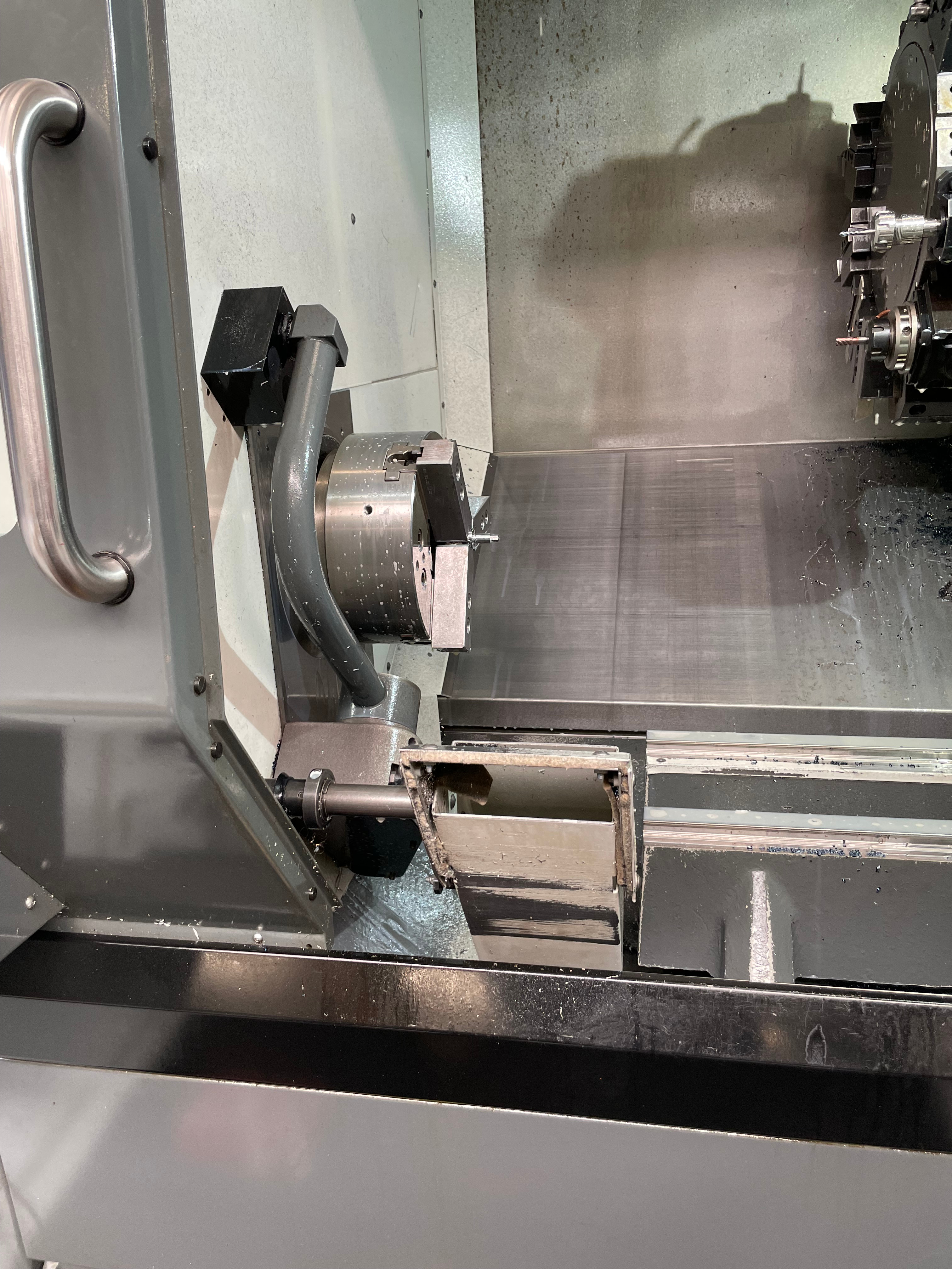 Haas ST-30Y Intern 3