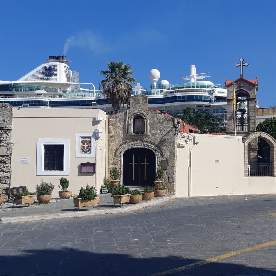 29.10.2021 Rhodos, Agios Panteleimonas. GPS 36.4435972N, 28.2319703E