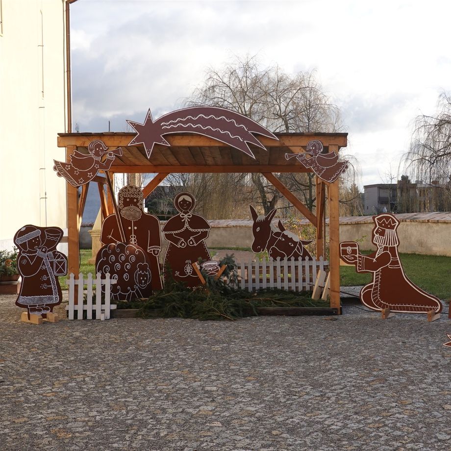 2.12.2021 Kostelní Lhota, advent. GPS 50.1295311N, 15.0318828E