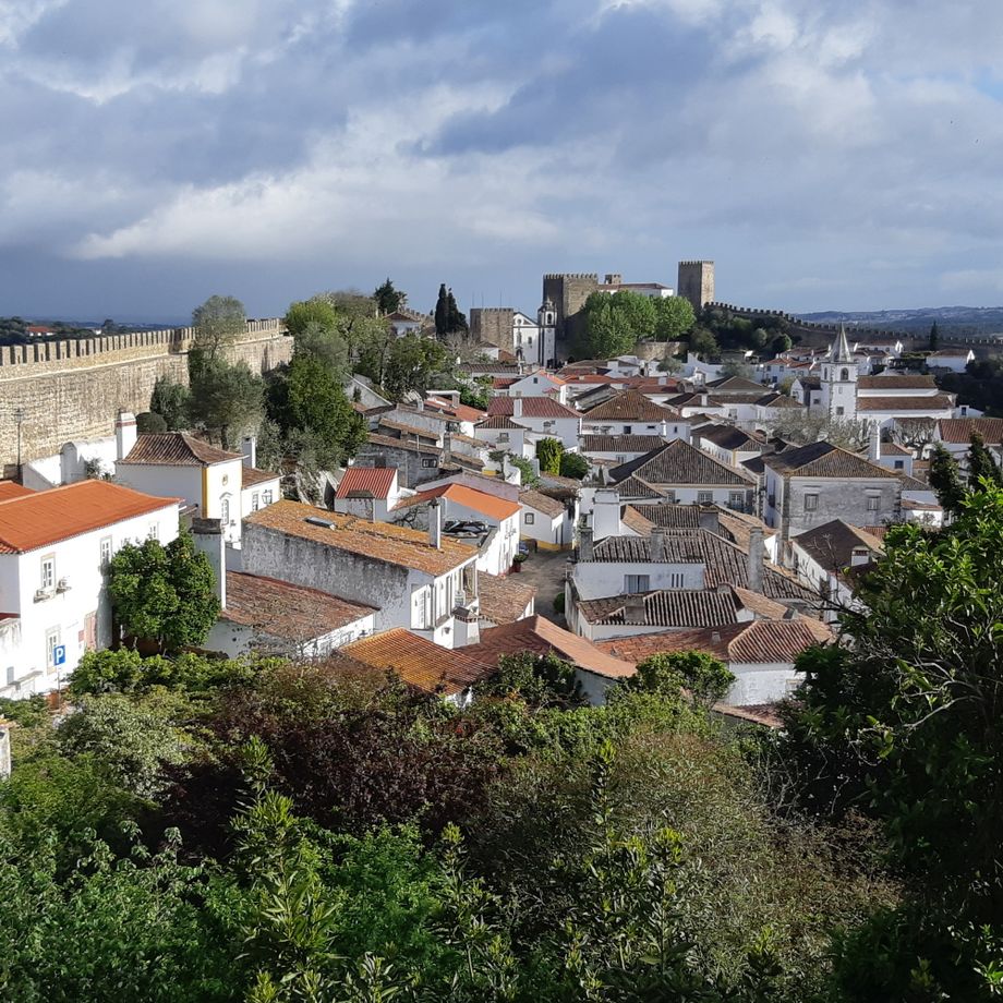 10.4.2022 Obidos, GPS 39.3592947N, 9.1582578W