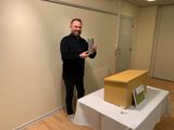 Årets rævekonge med pokalen