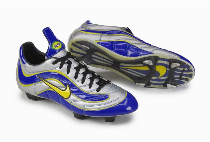 The original 'Mercurial' ... unveiled and worn by Ronaldo (R9) at the 1998 World Cup in France. The hosts beat Brazil in the final 3-0 at the Stade de France. Notable, was that, Ronaldo was omitted from Brazil's starting lineup, only to be reinstated, 45 minutes befor kick-off. FIFA declared Ronaldo, 'Best Player' in the tournament.