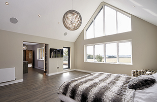 Aluminium gable window