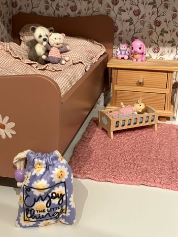 Emmas room.