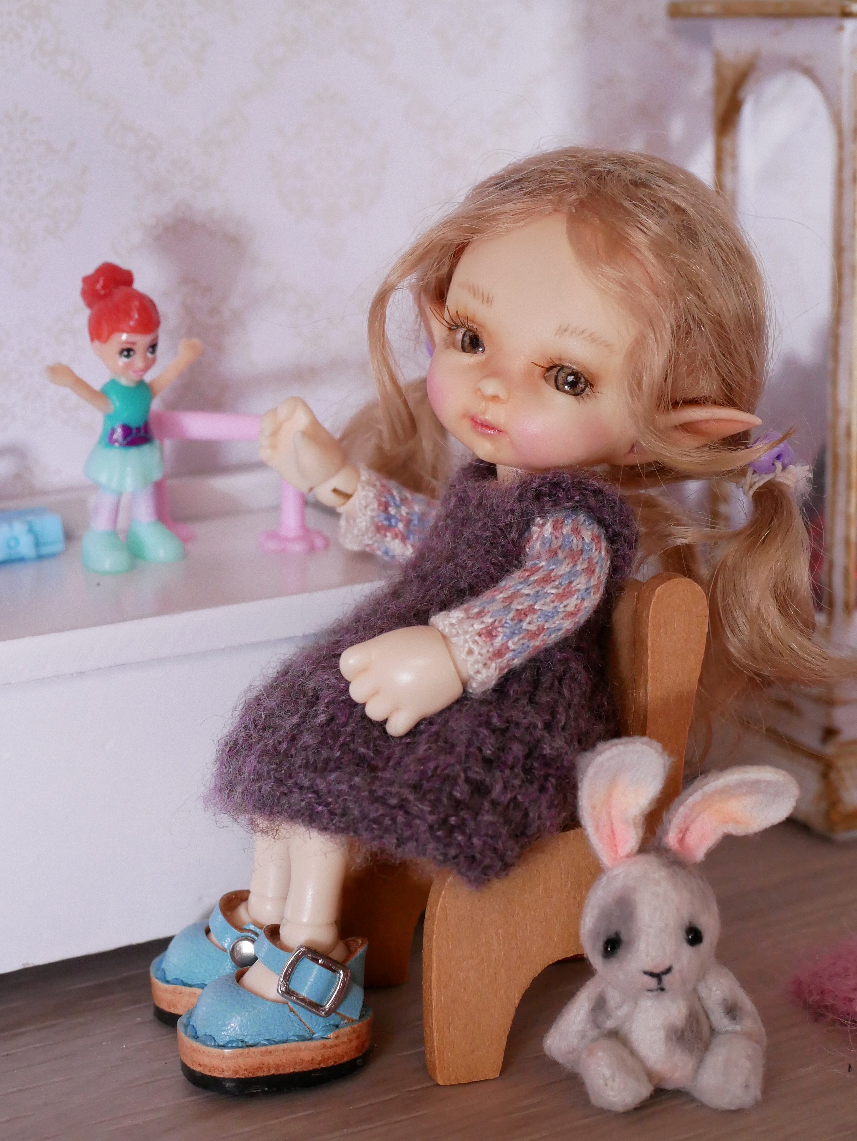 Frida wants to be a ballerina too.