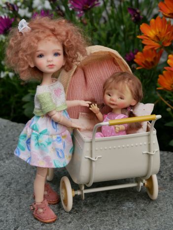 Astrid and Gina