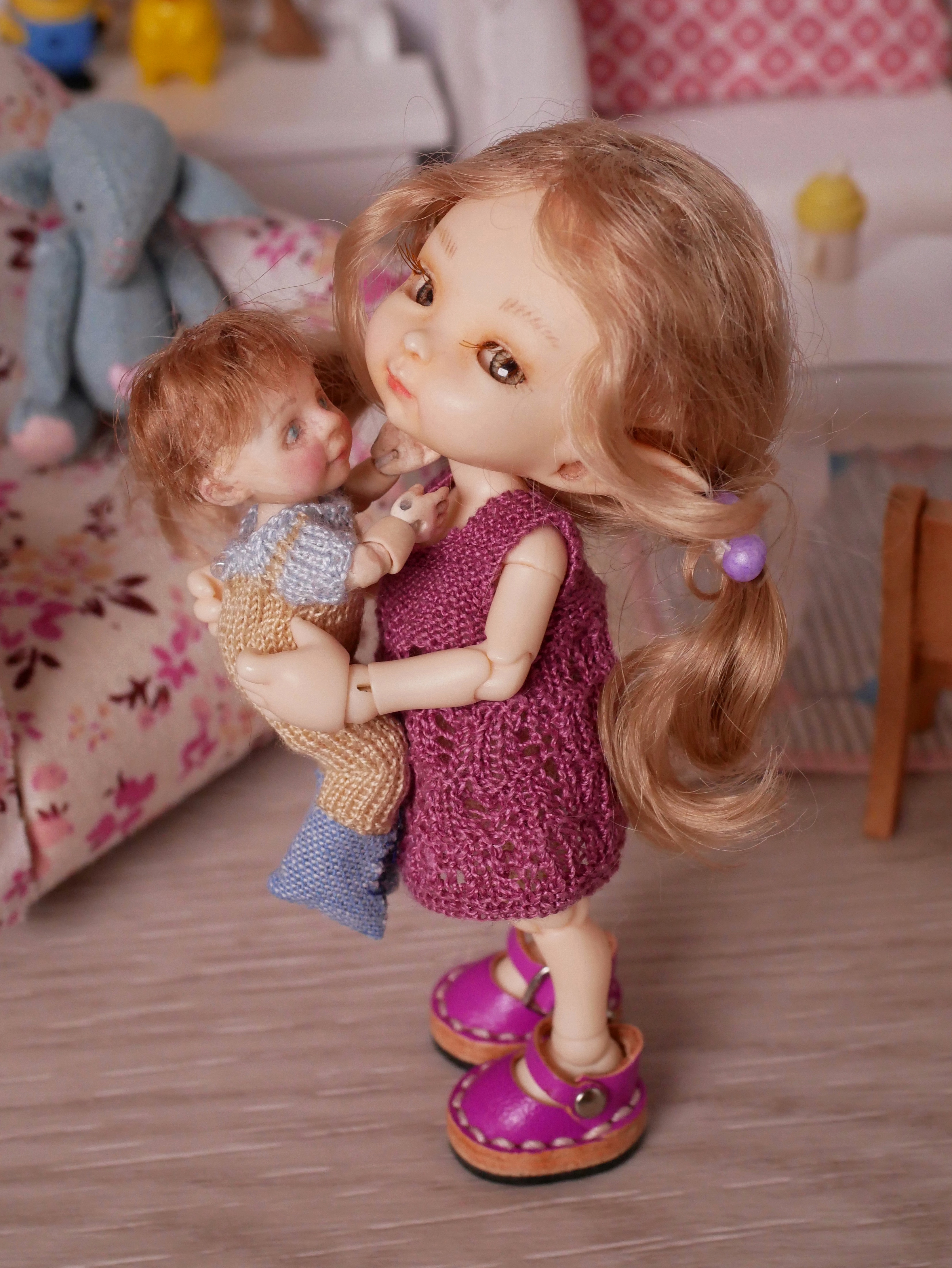 "John is pulling my hair!"