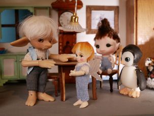 Inviting Alvin to the party