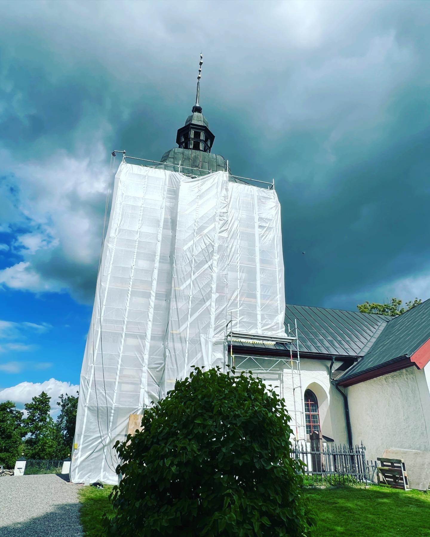 2 (11)