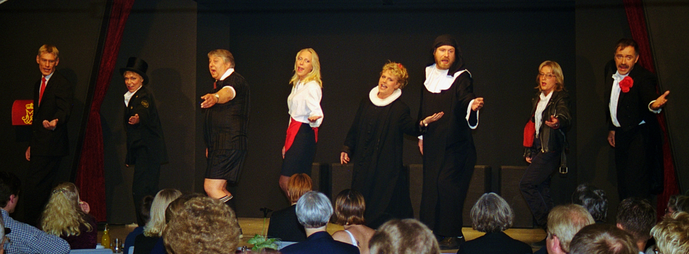 1999-05-27 Nu går vi i sort_102