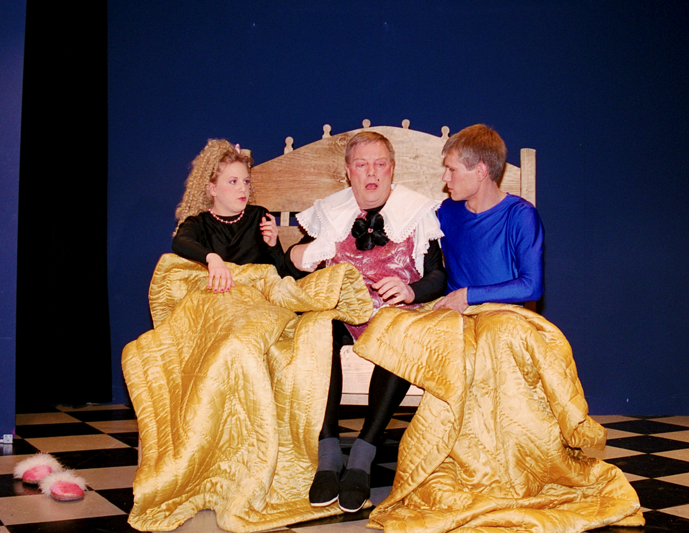 2001-01-15 De tre musketerer_354