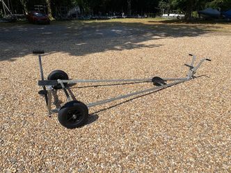 RS800 Launching Trolley