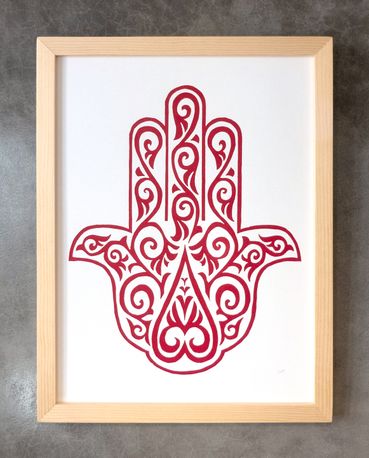 Linogravure. Main de Fatma magenta. Format 33 x 43 cm.