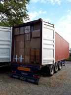 LKW Seecontainer aufgeladen