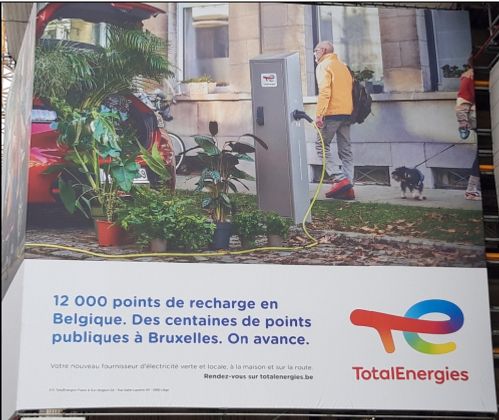 Que les Français soient fâchés avec l'orthographe est chose bien établie. Mais qu'ils l'affichent en grand, voilà qui me surprend!