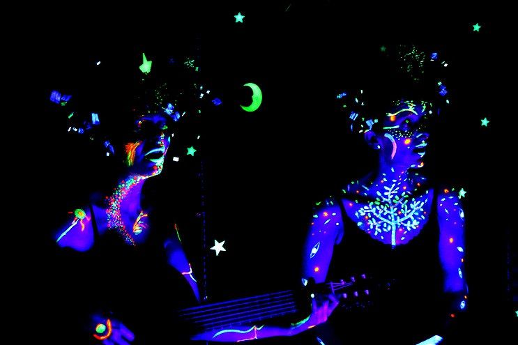 LUMINEUX ET POÊTIQUE : CHÄN-CHÄN