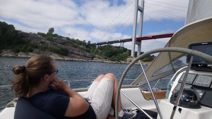 Tankefull under Tjørn-broen