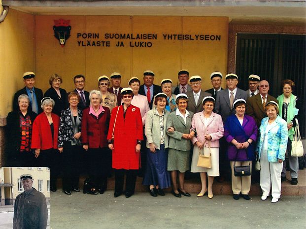Ylärivi vasemmalta: Osmo Tuomi, Seija Taipale (Palkki), Launo Lilja, Helena Harjunen (Heinäsuo), Raimo Saira, Helena Kurittu (Koota), Ilkka Suominen, Leila Kärki (Sveholm), Martti Unkuri, Seppo Koljonen, Rauno Nissilä, Ismo Anttila, Simo Lahtinen, Lauri Martsalo ja Helena Jäntti (Aaltonen).
Alarivi vasemmalta: Pirkko Laubacher-Haavikko, Mirja Iso-Ilomäki (Kekki), Meeri Tammisto (Parkkali), Marjatta Heino (Karkulehto), Marita Keto-Seppälä (Lundgren), Toini Kaartinen (Tammilehto), Saila Nissilä-Juusola, Raija Mattila (Heinonen), Ulla Niini, Seija Hakkola (Kopra). Ryhmäkuvasta puuttuva Matti Katila alla vasemmalla.
