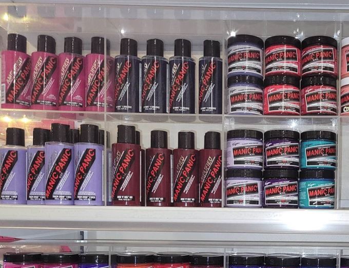 MANIC PANIC loksins komnir í hús! Mikið úrval af vegan skærum og flottum litum