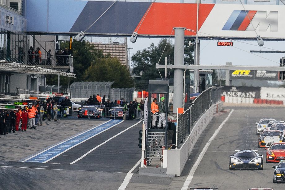 Starten går på siste løpet på Nurburgring 2017