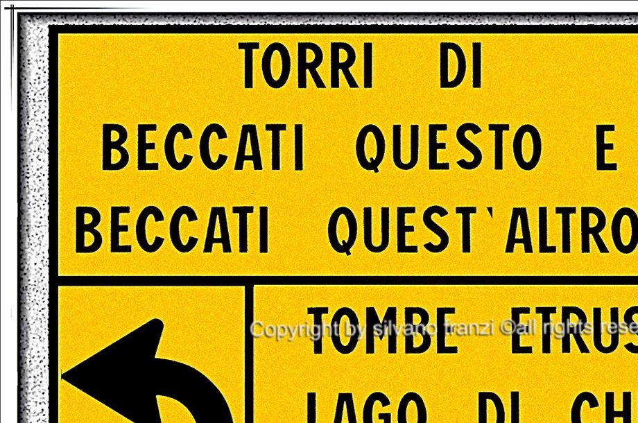 It is impossible to think that an attentive traveler can remain insensible, transiting in the immediately vicinity of Chiusi, perhaps exploring Etruscan tombs, to the tourist cartel that reads: 