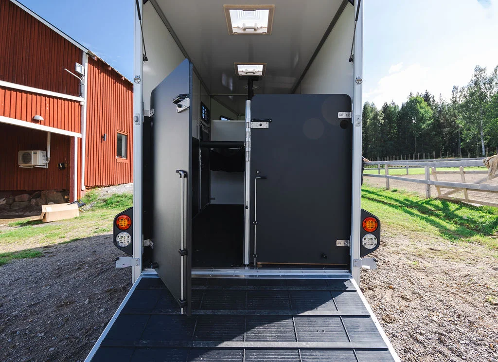 B60 Umesläp hästtransport