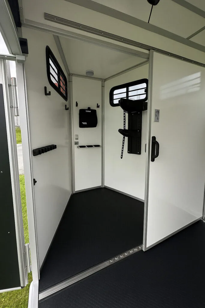 B60 Umesläp sadelkammare hästtransport